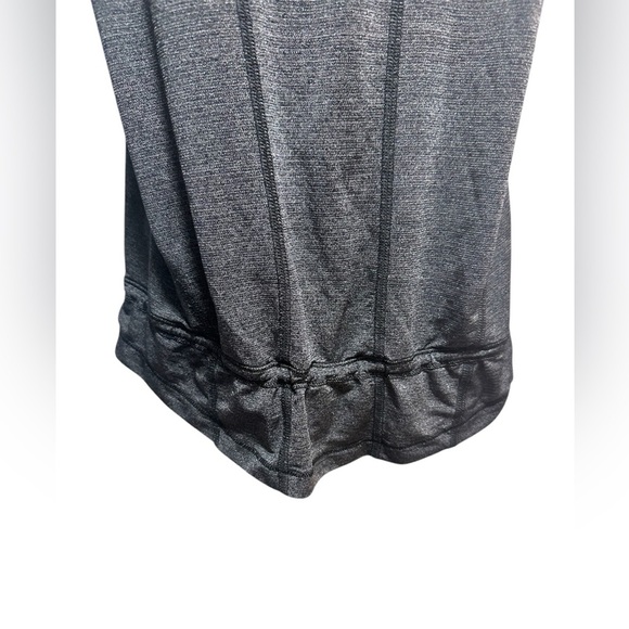 LULULEMON GRAY AND BLACK TANK TOP WITH DRAW STRING SIZE 4 - Picture 2 of 5